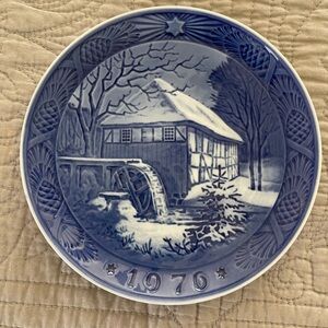Vintage Royal Copenhagen 1976 “Vibaek Water-Mill” Christmas Collector Plate